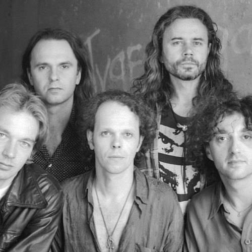 Portrait der Band v.l.n.r.: Kulle Dziuk (keyboards), Stefan Dohanetz (dr), Jürgen Ehle (git), Jäcki Reznicek (b), André Herzberg (voc)